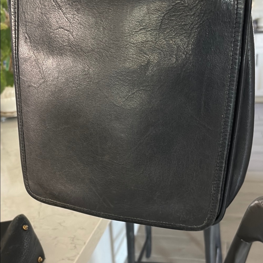 Black Leather Messenger Bag with Polished Finish- coach 9144 saddle bag
